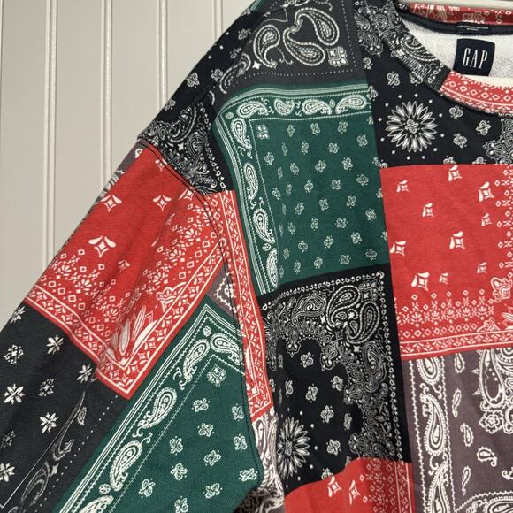 GAP Heavyweight Oversized Crew Sweatshirt Patchwork Bandanna Print Mens Large - Picture 4 of 7